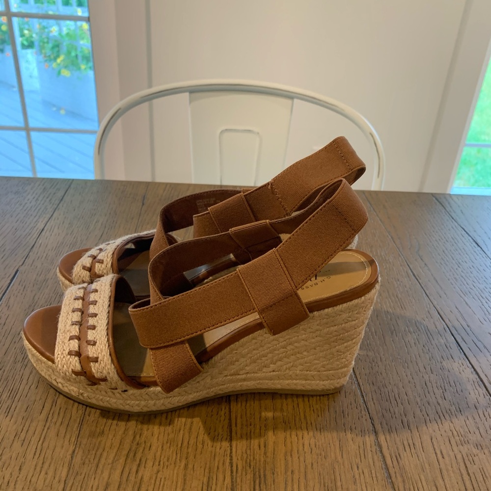 Summer pumps
